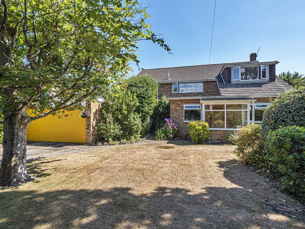 5 bed detached house for sale in St. Aubins Park, Hayling Island PO11