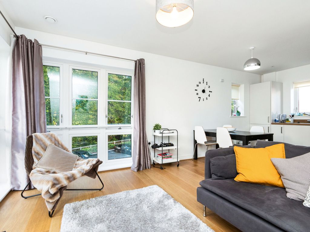 1 bed flat to rent in Rooksdown Avenue, Basingstoke RG24, £975 pcm Zoopla