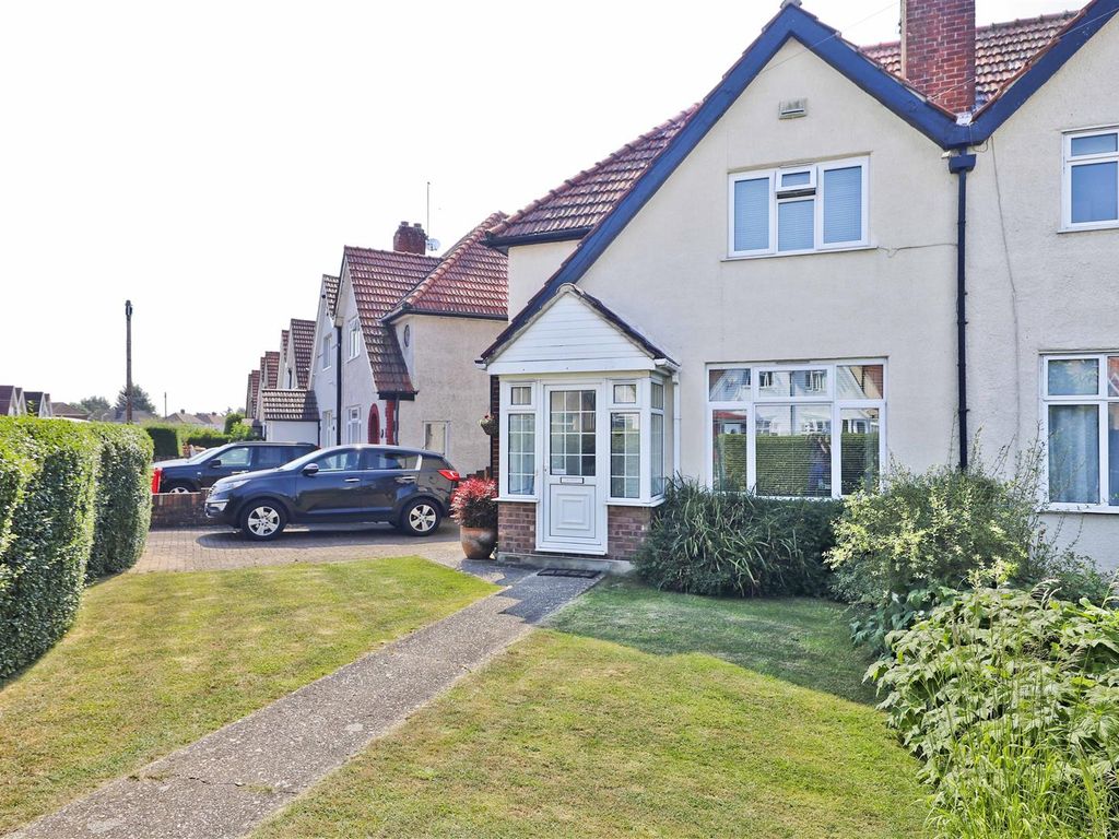 3 bed semidetached house for sale in Thornton Avenue, West Drayton UB7