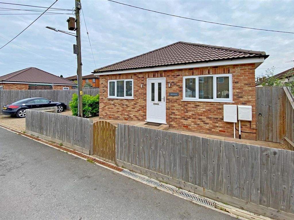 2 bed detached bungalow for sale in Stock Chase, Heybridge, Maldon CM9