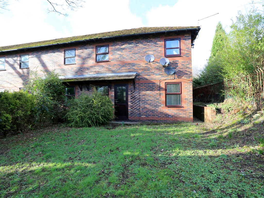 1 bed flat to rent in Rogerstone Avenue, Penkhull ST4, £600 pcm Zoopla