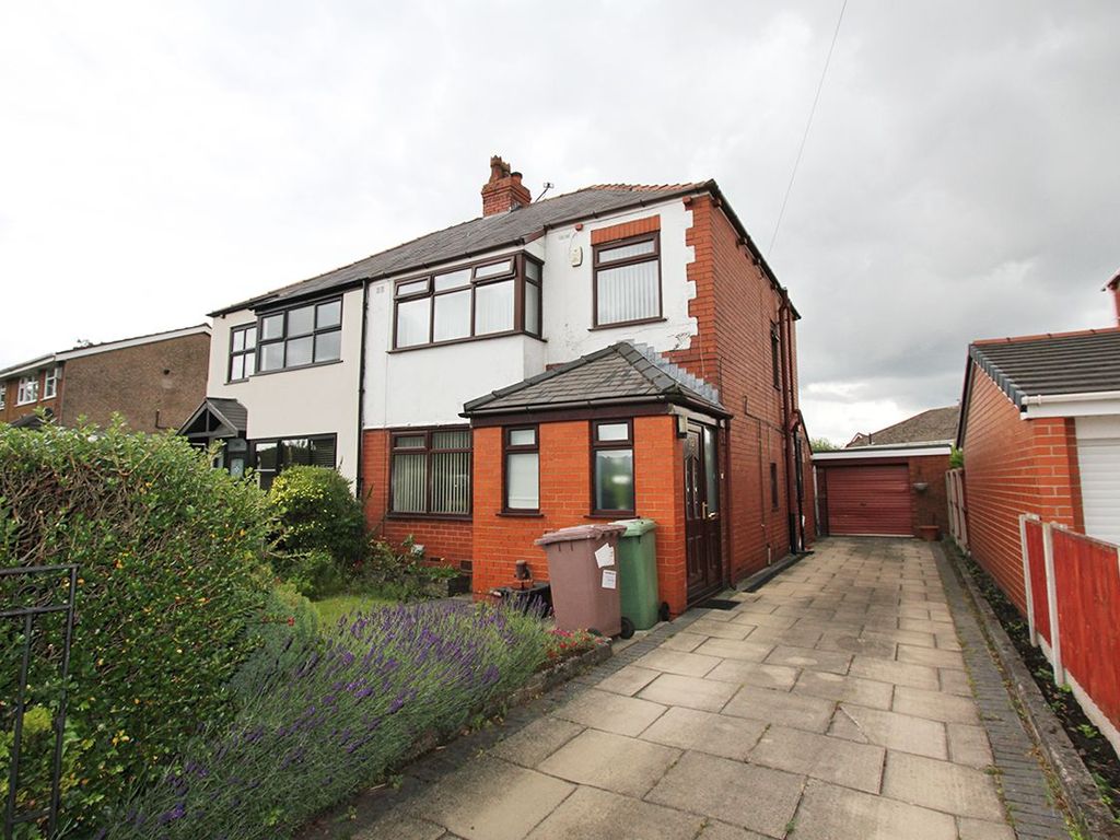 4 bed semidetached house for sale in Garswood Road, AshtonIn