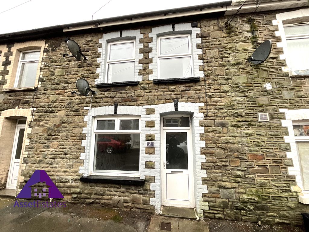 2 bed terraced house to rent in Queen Street, Abertillery NP13, £650