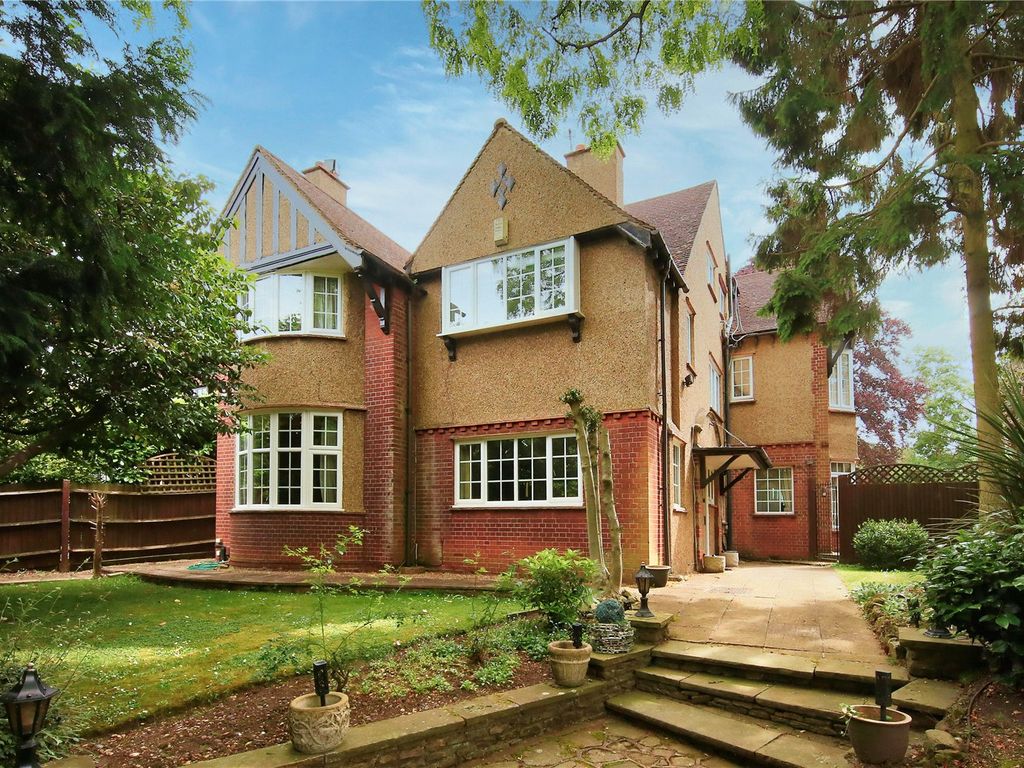 5 bed detached house for sale in Kingston Hill, Kingston Upon Thames, Surrey KT2, £2,150,000