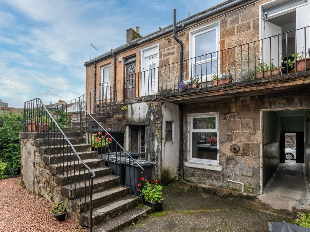 1 bed flat for sale in Donaldson Place, Kirkintilloch, Glasgow G66, £