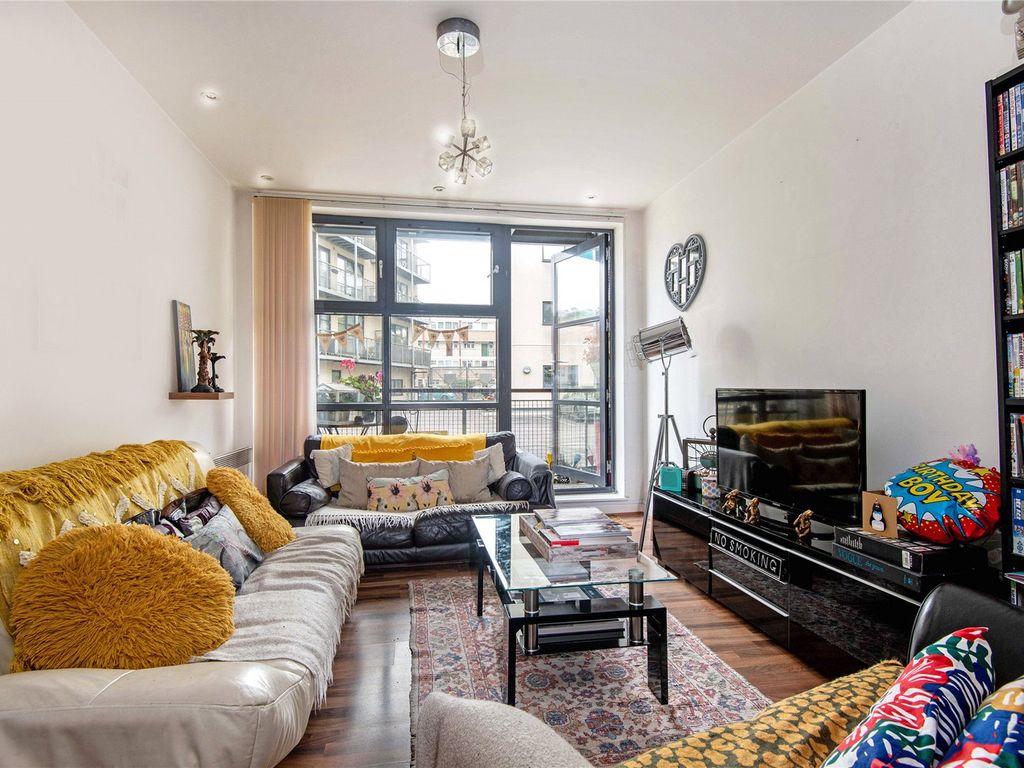 Carmine Wharf 30 Copenhagen Pl E14  