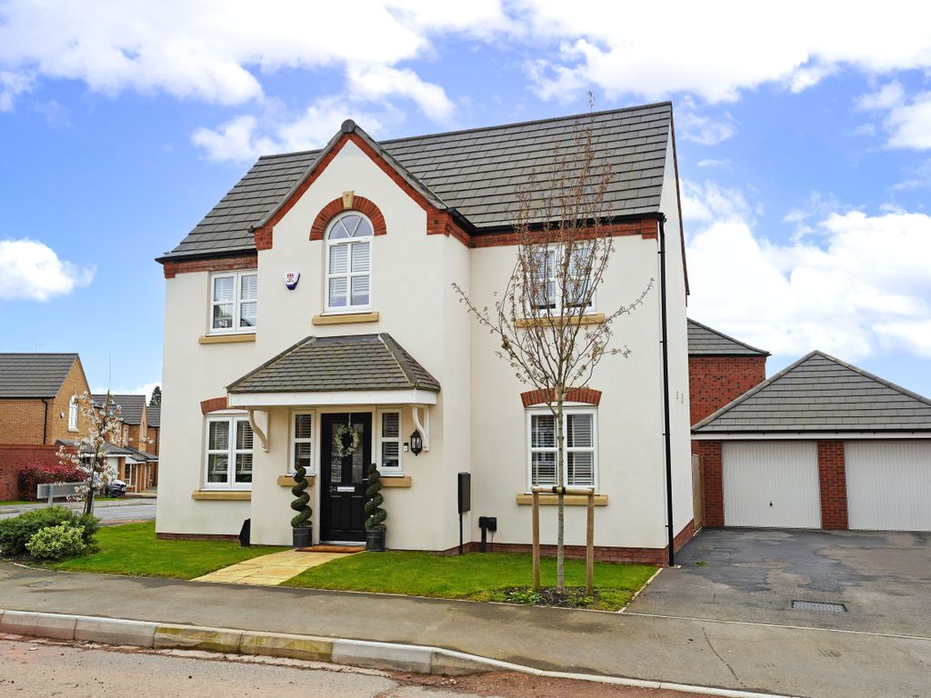 4 bed detached house for sale in Drive, Aylestone, Leicester