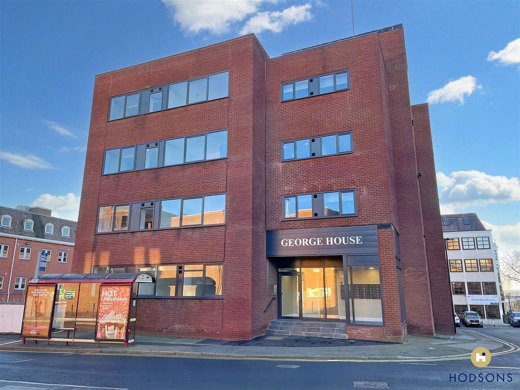 1 bed flat to rent in House, Street, Wakefield WF1, £795