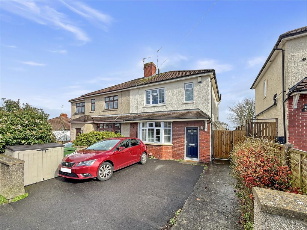 3 bed semidetached house for sale in Coronation Road, Kingswood