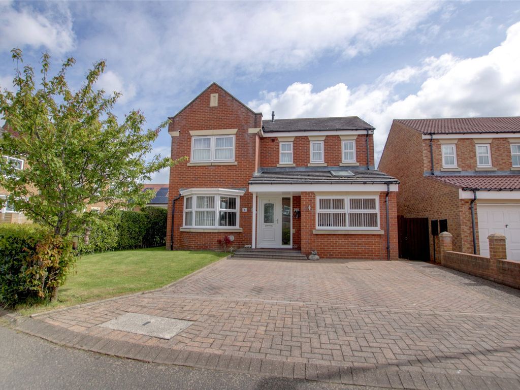 4 bed detached house for sale in Millfield, Consett, County Durham DH8