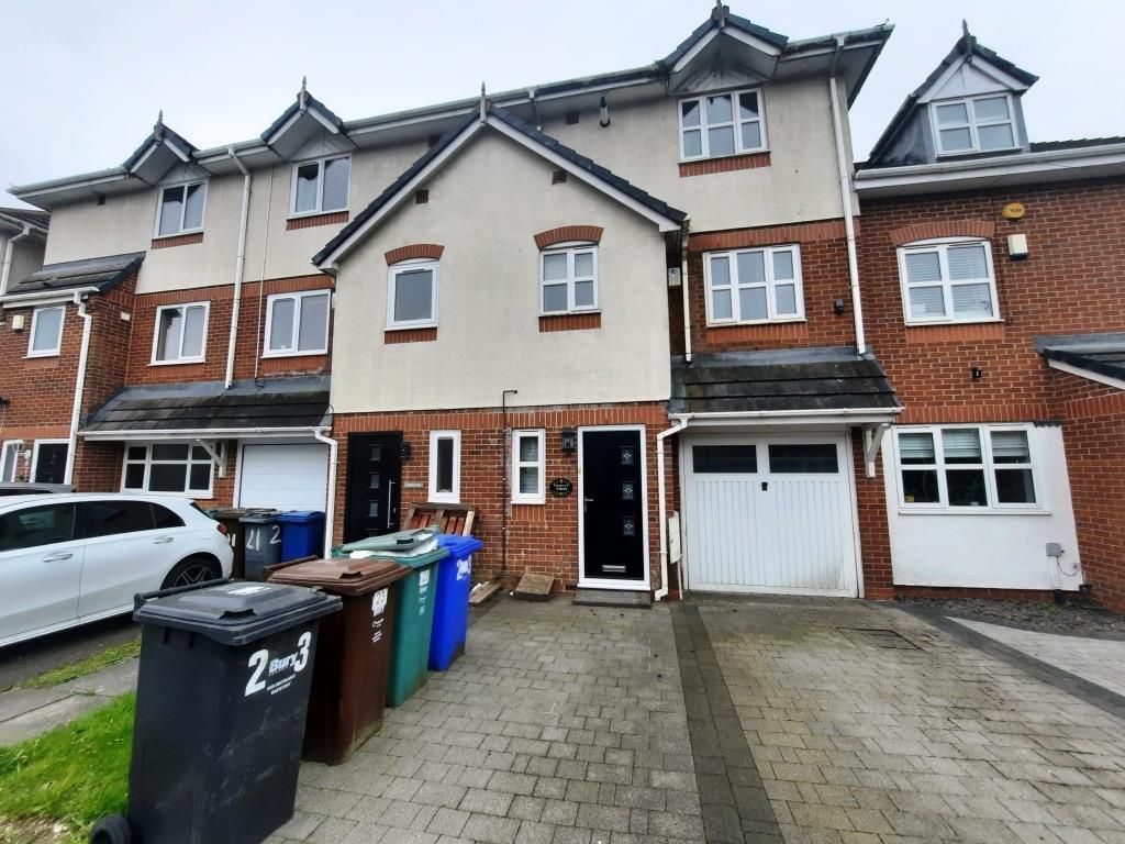 4 bed town house to rent in Butterstile Avenue, Prestwich, Manchester M25 Zoopla