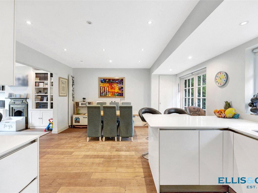 4 bed terraced house for sale in Erskine Hill, Hampstead Garden Suburb