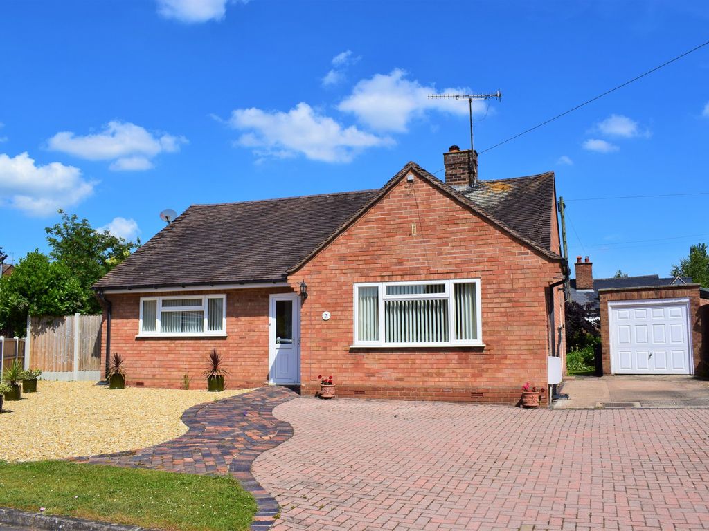 2 bed detached bungalow for sale in Florence Close, Kempsey, Worcester