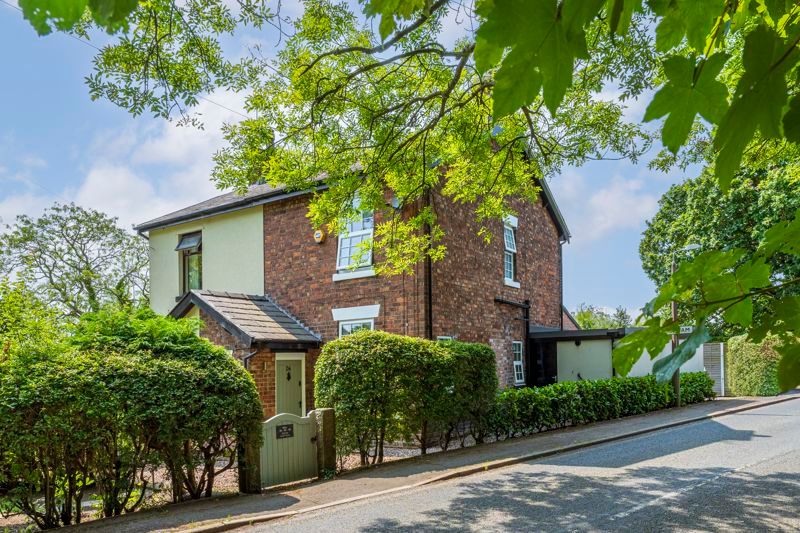 2 bed semidetached house for sale in Robin Lane, Hilldale, Parbold WN8