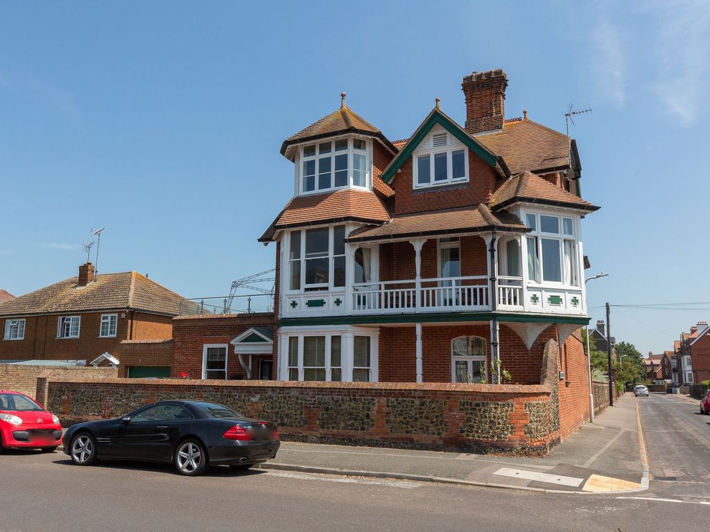 6 bed detached house for sale in St. Mildreds Road, WestgateOnSea CT8 Zoopla