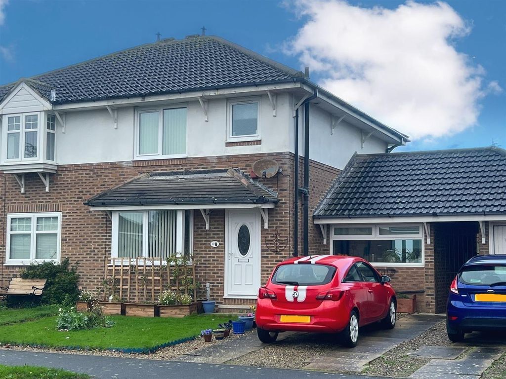 3 bed semidetached house for sale in Green Howards Drive, Scarborough