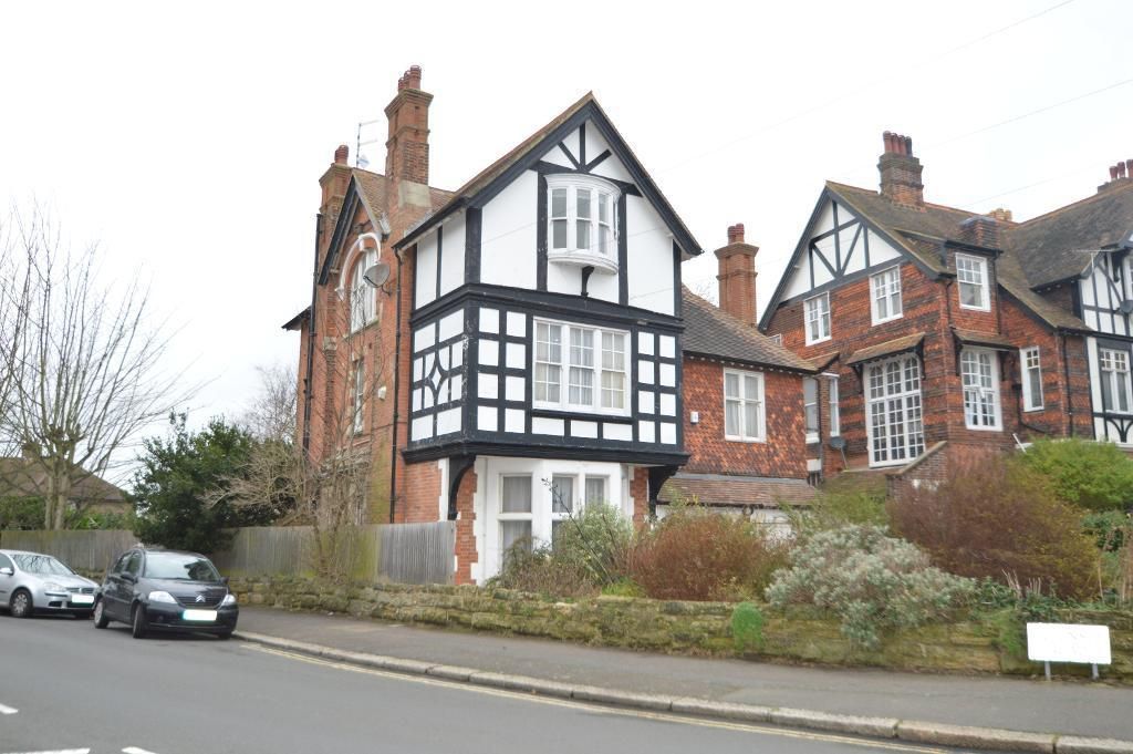 Studio to rent in Pevensey Road, St Leonards On Sea, East Sussex TN38