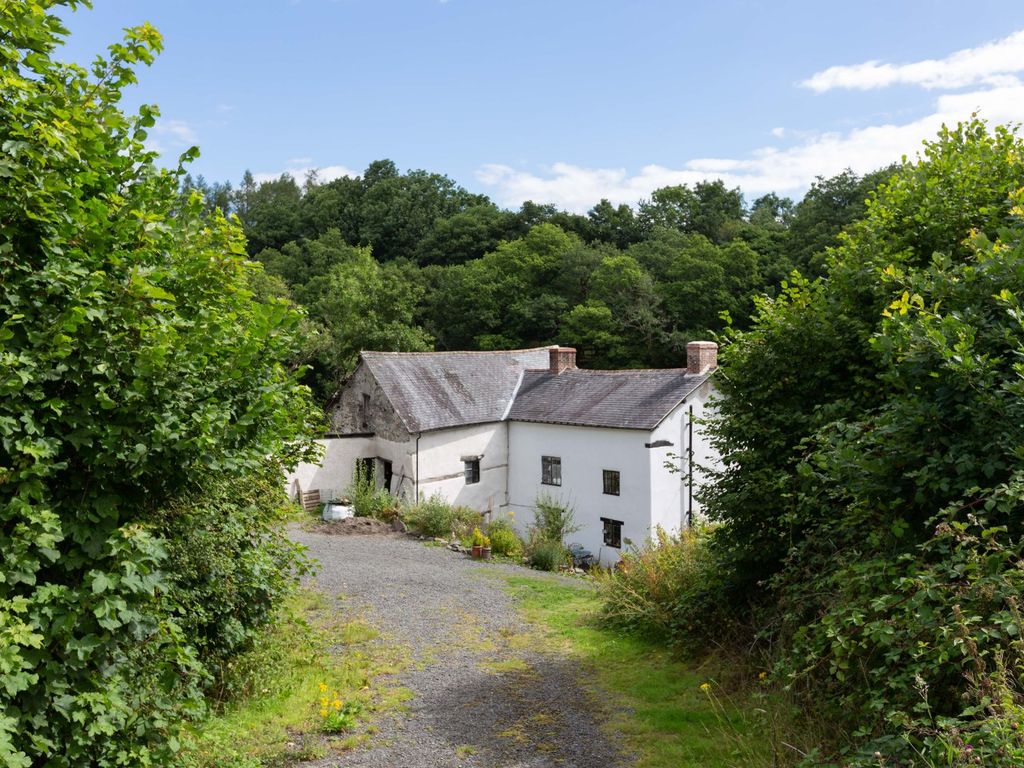 2 bed detached house for sale in Melinddol, Llanfair Caereinion