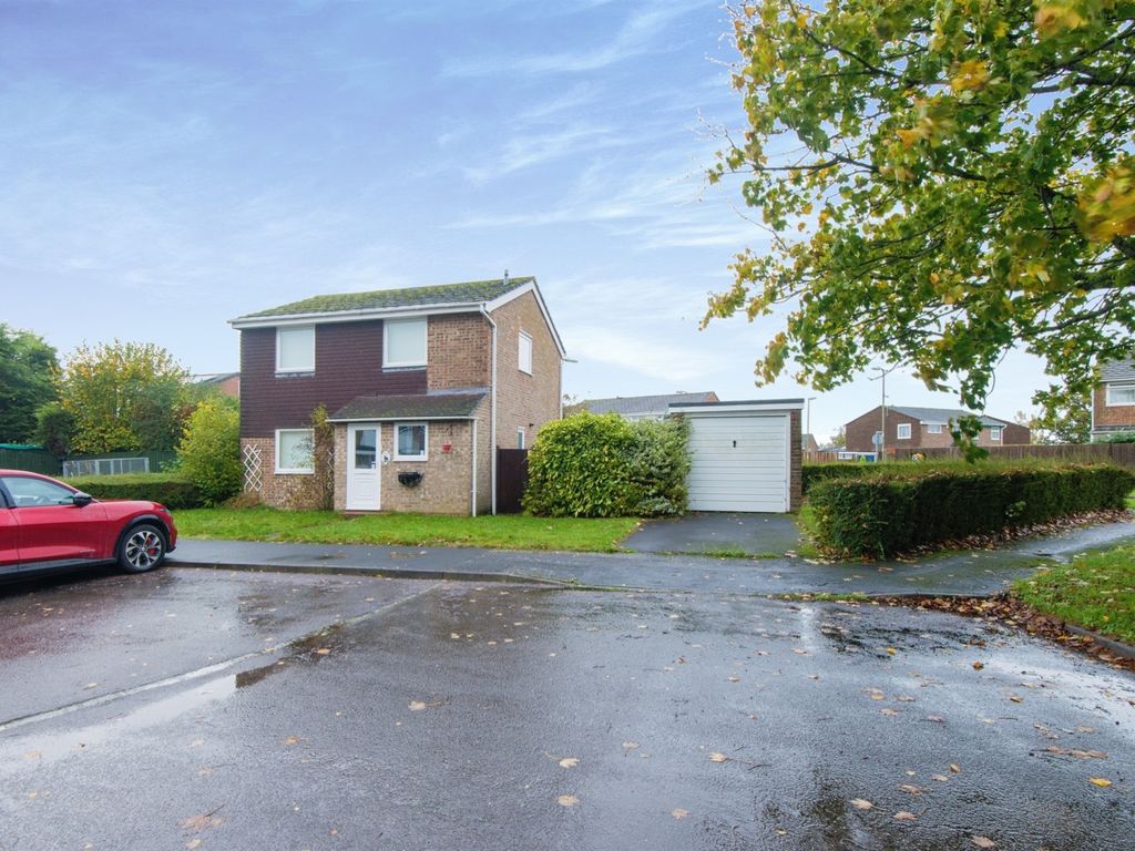 3 bed detached house for sale in Sylvan Drive, North Baddesley