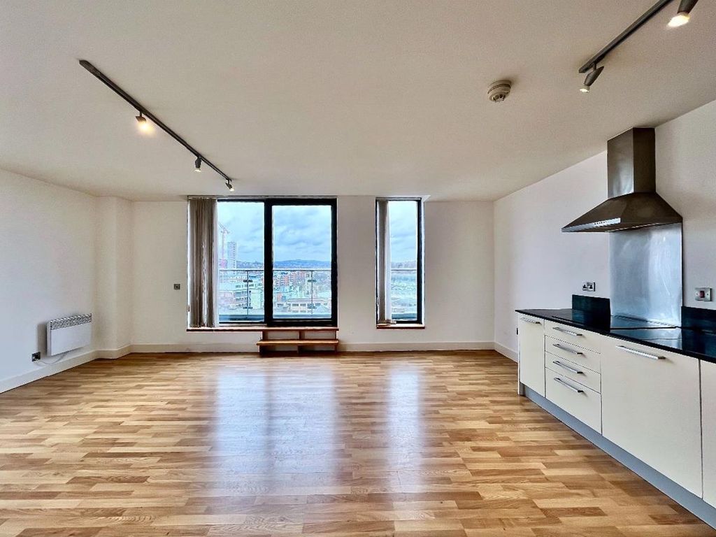 2 bed flat to rent in Wicker Riverside 8th Floor, 2 Northbank, Wiley