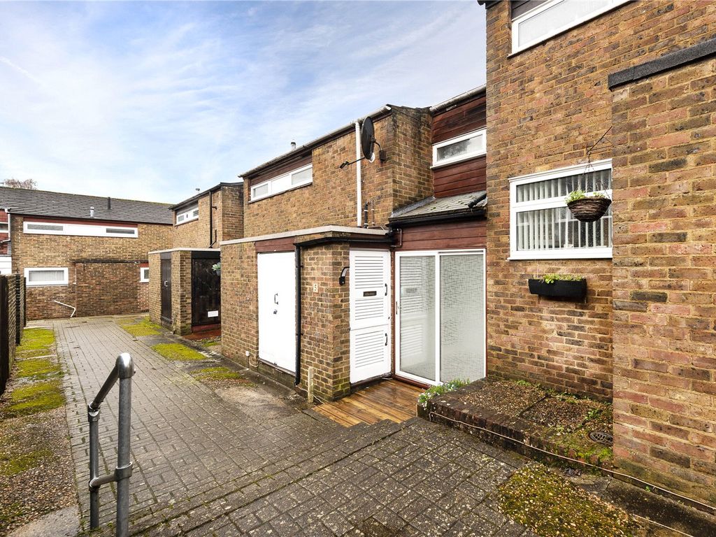 3 bed terraced house for sale in Foxglove Close, Edenbridge, Kent TN8