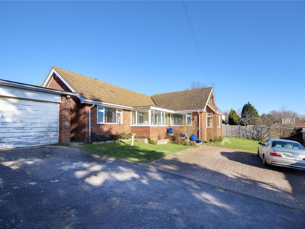 4 bed bungalow for sale in Hayling Rise, High Salvington, Worthing