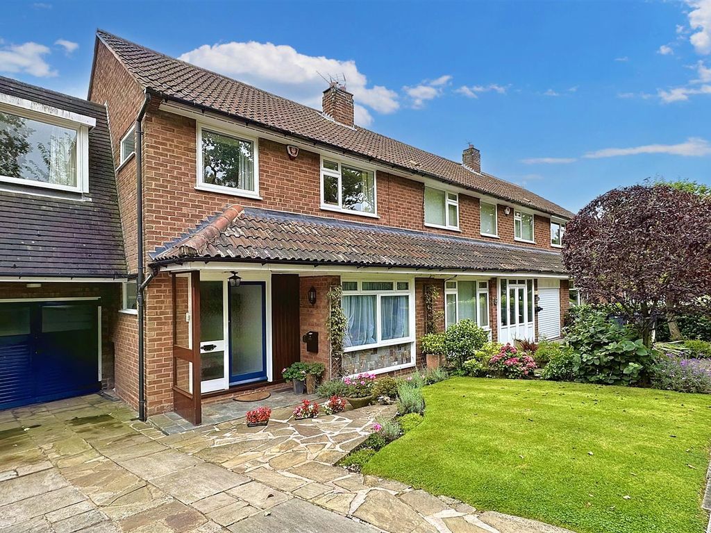 4 bed end terrace house for sale in Hay Green Lane, Bournville