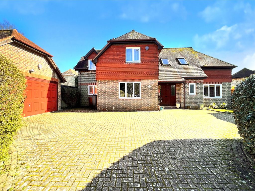 4 bed detached house for sale in East Drive, Ham Manor, Angmering, West