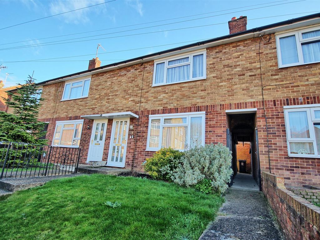 3 bed terraced house for sale in Cromwell Road, Ware SG12, £325,000