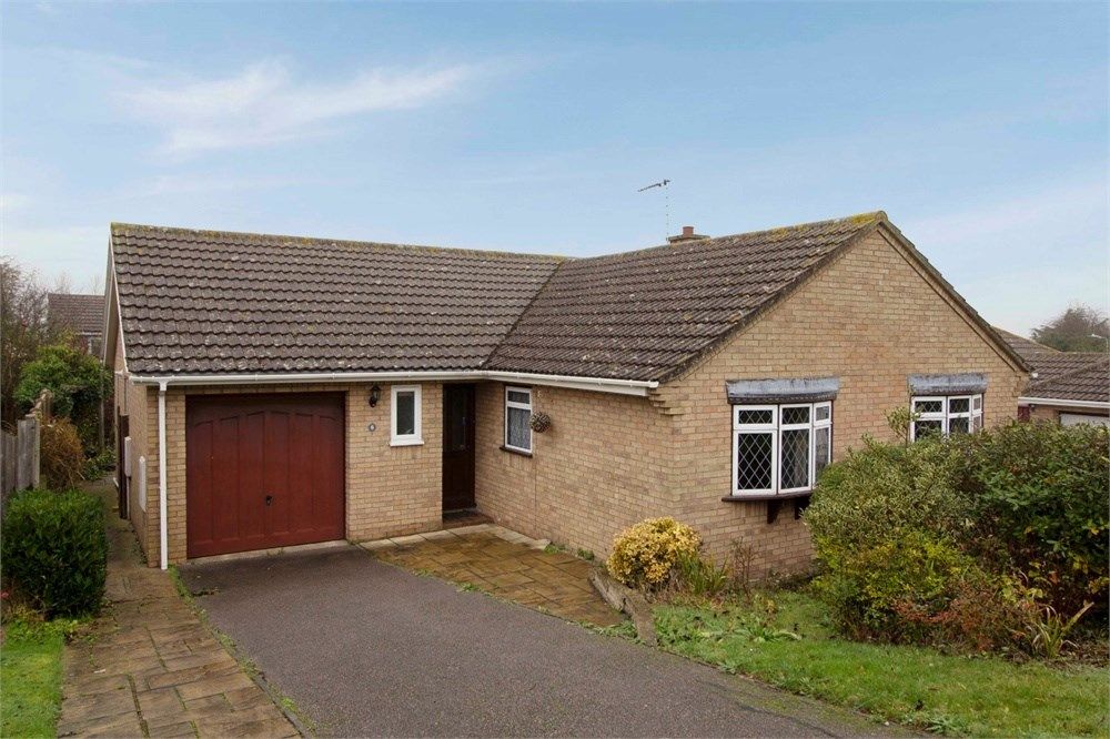 3 bed detached bungalow for sale in Jermyn Way, Halesworth IP19 Zoopla