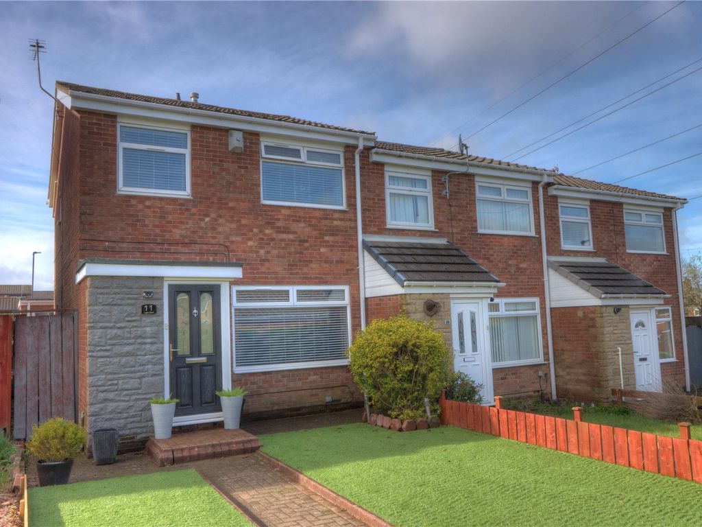 3 bed end terrace house for sale in Lupin Close, Newcastle Upon Tyne