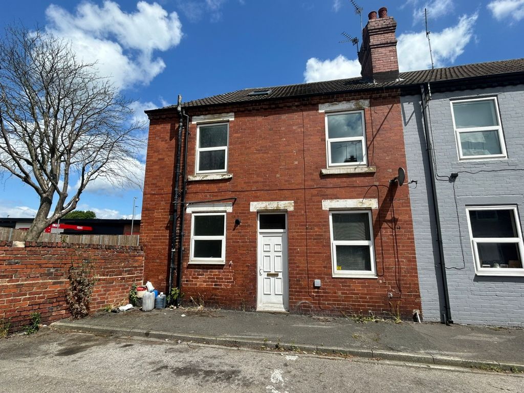 4 bed terraced house for sale in Pontefract Terrace, Hemsworth