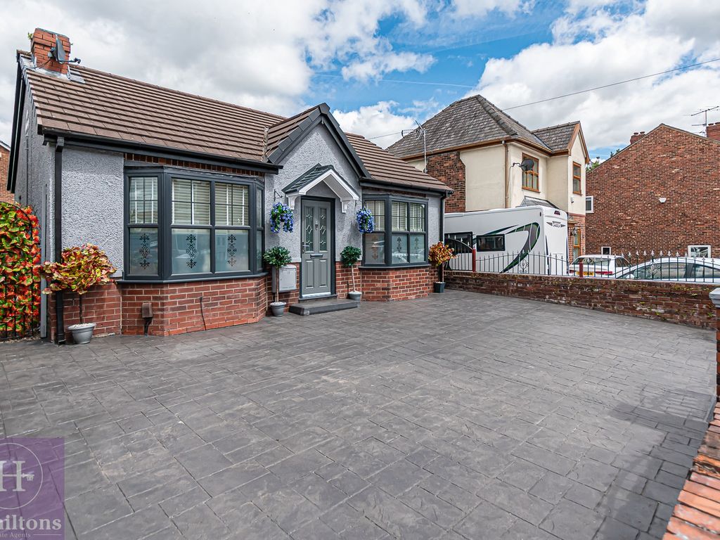 2 bed detached bungalow for sale in Lovers Lane, Atherton, Manchester