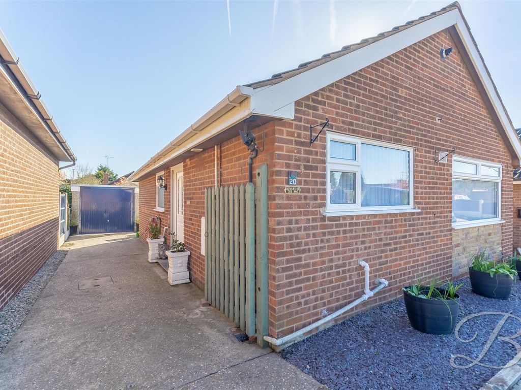 2 bed detached bungalow for sale in Westbrook Drive, Rainworth