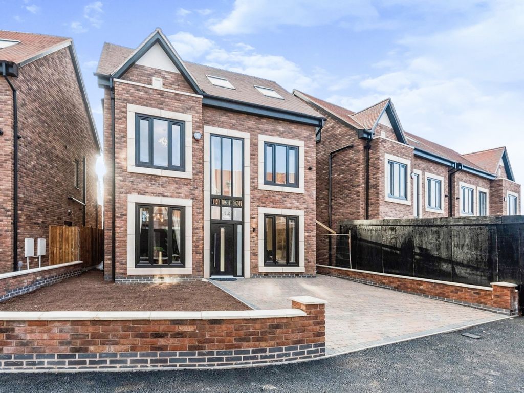 New home, 4 bed detached house for sale in Coleshill Road, Hodge Hill, Birmingham B36 Zoopla