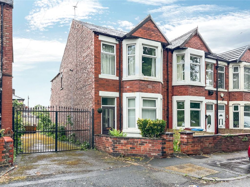 3 bed end terrace house for sale in Parkhurst Avenue, New Moston, Manchester M40, £210,000 Zoopla