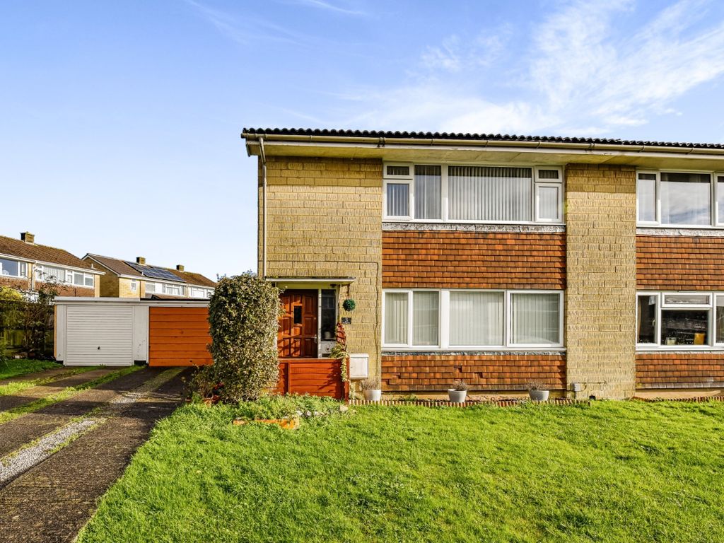 2 bed flat to rent in Bramley Drive, Frome BA11 Zoopla