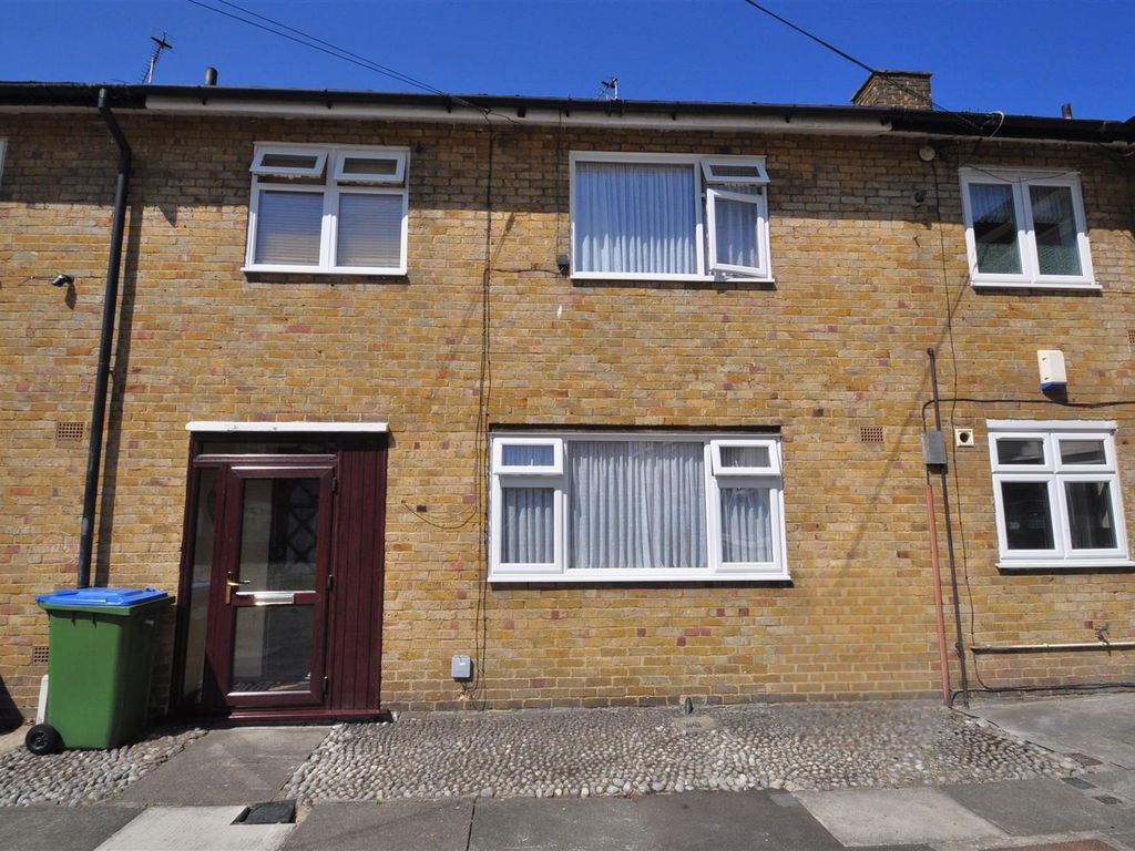 3 bed terraced house for sale in Bracondale Road, London SE2 Zoopla