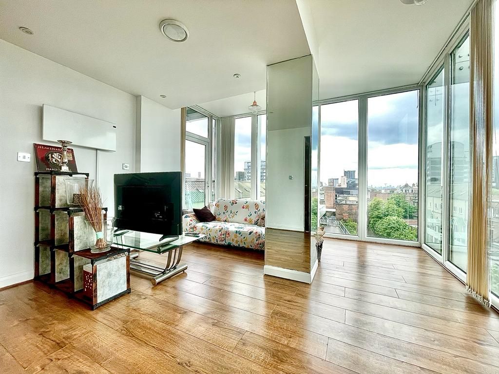 2 bed flat to rent in Maritime House, Greens End, Woolwich, London SE18