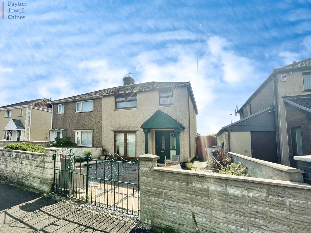 3 bed semidetached house for sale in Western Avenue, Sandfields, Port