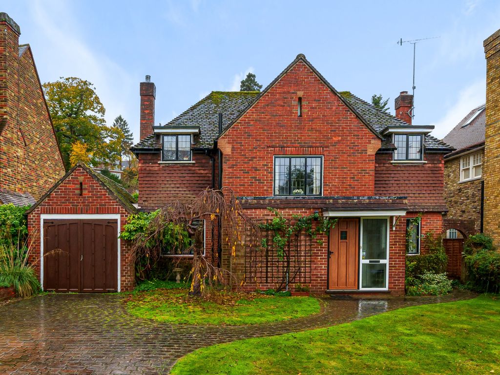 4 bed detached house for sale in Riverside Drive, Esher KT10, £