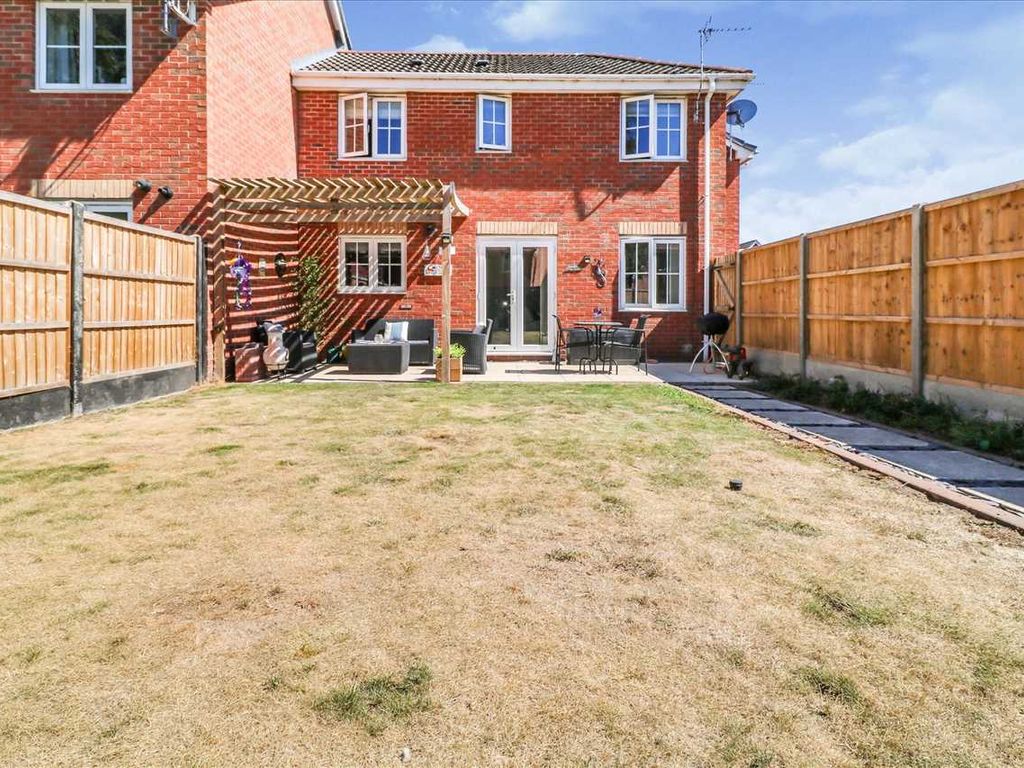 2 bed terraced house for sale in Caesar Road, North Hykeham, Lincoln