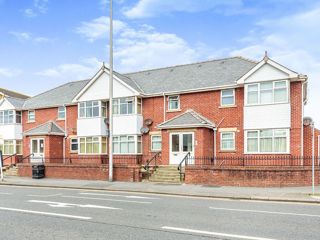 2 bed flat for sale in Waterloo Road, Blackpool, Lancashire FY4 Zoopla