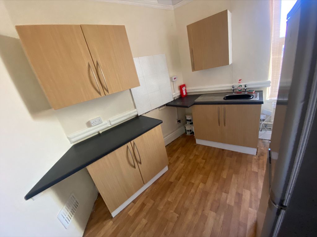 1 bed flat to rent in John Street, Porthcawl CF36 Zoopla