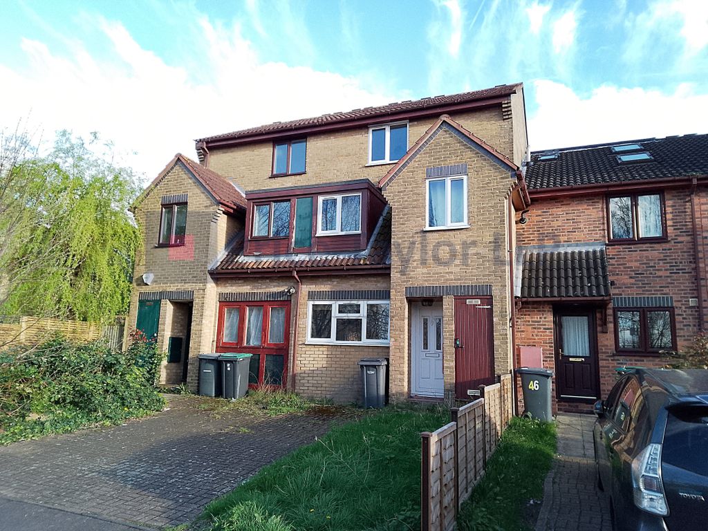 4 bed terraced house for sale in Finsbury Park Avenue, London N4, £