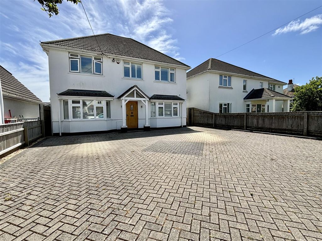 4 bed detached house for sale in Lulworth Avenue, Hamworthy, Poole BH15, £825,000 Zoopla