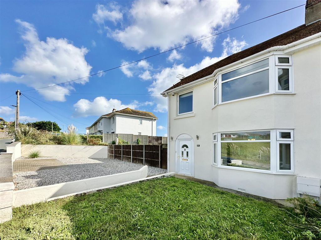 4 bed property for sale in Rea Barn Road, Brixham TQ5, £375,000 Zoopla