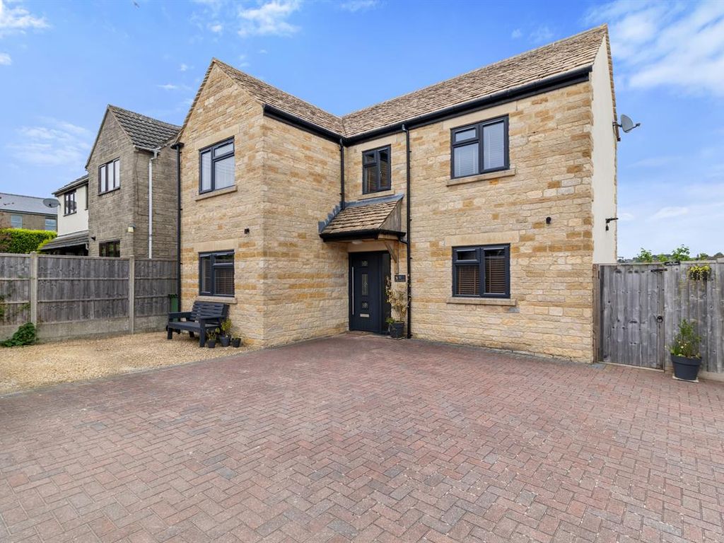 3 bed detached house for sale in Autumn House, Nympsfield Road