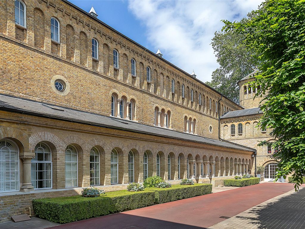 Coleridge Square, London SW10  