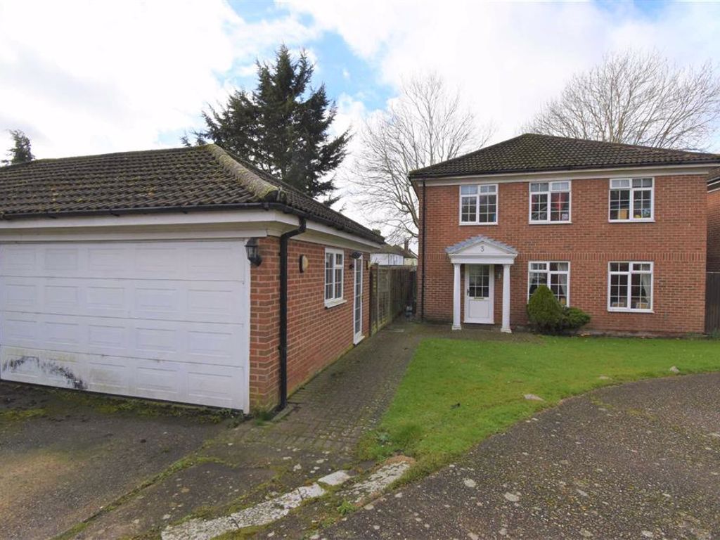 4 bed detached house for sale in Laburnum Grove, Ruislip HA4 Zoopla